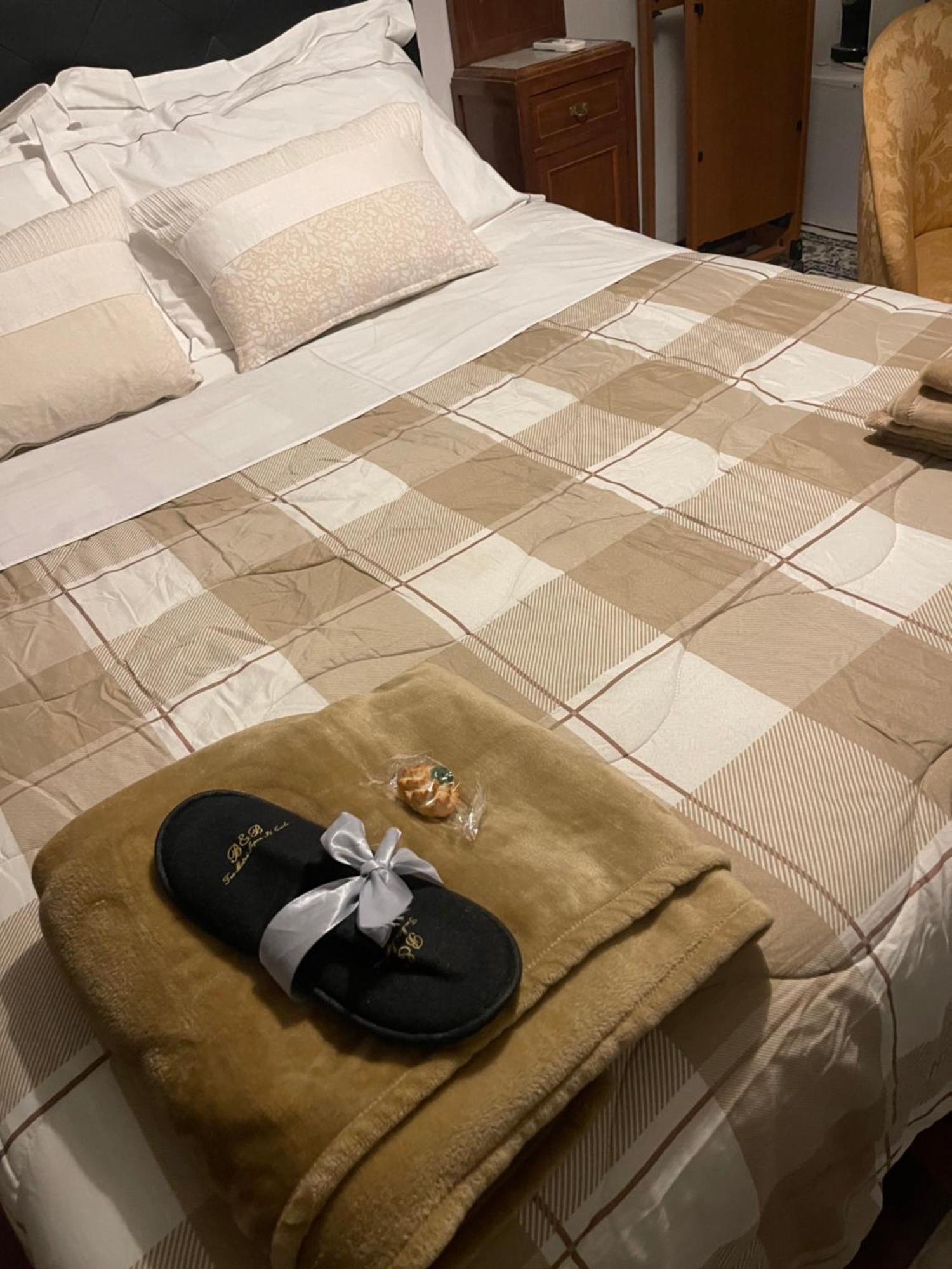 Casa Tipica Siciliana Patronale Home Bedandbreakfast Tremetrisoprailcielo Camere Con Vista, Colazione Interna In Terrazzo Panoramico Кальтаджіроне Екстер'єр фото